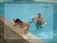 Alonso y Lobato en la piscina