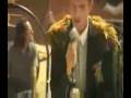 Bekijk videoclip 'The Killers - Human'