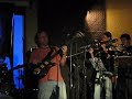 Ã? Valentino - 06/06/2008Zomby Woof - Frank ZappaSidney Giovenazzi,  baixoOsmani Jr, guitarraMateus Gonsales, tecladoVitor Hugo Paranzini Gorni, bateriaFabrício Fonseca, cantoArthur Fernandes, trompeteCícero Cordão, trompeteGuilherme Efron, trombonePaulo Siqueira, saxofone