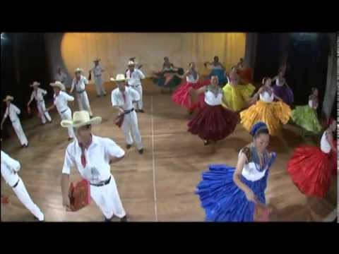 amarillas - Esta es la edicion de la BYU de hace un par de años, poco antes de que nuestra querida Profesora Guadalupe Duran dejara el ballet. Disfrutenlo!