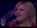 Sheyla cantando en Ingles