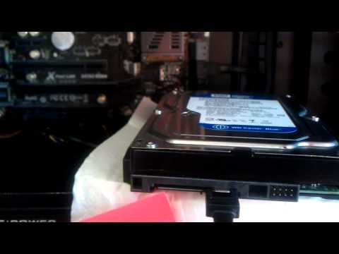 Festplatte einbauen / SATA Festplatte installieren