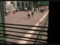 Он уехал прочь