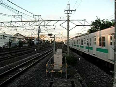 ６０００系と２０３系-馬橋駅