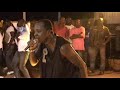 petit pays en concert live.