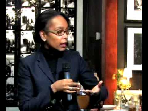 Robin Givhan - 1/5.