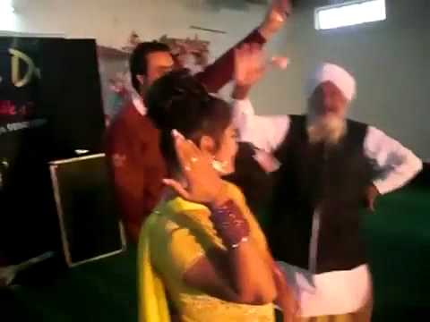Bapu funny bhangra with dancer,,beer khalsa gatka ,new babbu maan,debi,miss poola jazzy b new sartaj,new comedy new punjabi song 2010,durga rangila,sabar koti,kaler kanth,RANJI