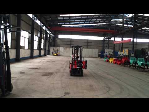 how to drive a electric forklift