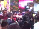 FELIPE CALDERON SALUDANDO A NI�OS TELETON