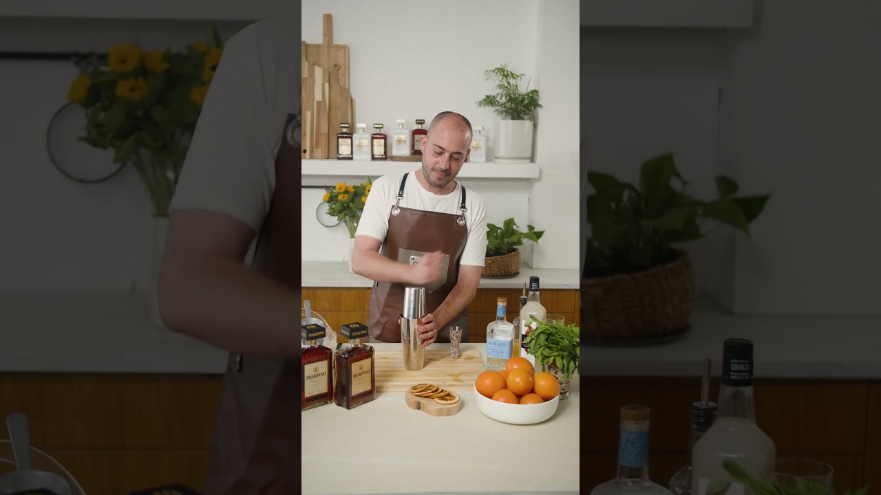 קוקטייל מיוחד לשבועות על בסיס ליקר שקדים וג'ין, עם חמצמצות ומתיקות מאוזנת #ערוץהאוכל #מתכונים
