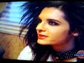 tokio hotel � info + interview

tobie: c'est la troisi�me fois que je vous vois en six mois, c'est fou!
vous �tes encore en tourn�e. �a n'arr�tera jamais!
bill: c'est sans doute notre derni�re cette ann�e. ensuite, il est temps de retourner en studio. nous sommes en plein processus cr�atif. j'�cris beaucoup. nous pr�parons les chansons. nous enregistrons pour le prochain album. il nous faut de temps en allemagne, alors c'est fini, mais nous tenions � revenir � montreal.
tobie: y a-t-il une ville en particulier qui vous a fascin�s en tourn�e?
bill: nous voulons vraiment aller � tokyo. �a pourrait �tre notre ville. nous aimerions y faire un spectacle, nous n'y sommes pas encore all�s
tobie: vous n'y �tes pas all�s?
tom: non
tobie: tokio hotel n'a jamais joue � tokyo!
tom&bill: c'est �a.
tobie: c'est triste. les pauvres fans! vous portez le nom de leur ville et vous n'allez pas les voir.
tom: oui, c'est dr�le
bill: c'est notre r�ve. un jour...nous irons.
tobie: vous avez une bonne id�e de ce que sera le prochain album, peut-on s'attendre au m�me style?
bill: nous voulons essayer de nouvelles choses. la guitare et les sonorit�s en g�n�ral seront diff�rentes. c'est encore du tokio hotel, mais avec des nuances. nos fans nous inspirent beaucoup. chaque jour, nous d�couvrons une ville, des gens, un pays. j'ai toujours un stylo sur moi. je prends des notes. nous avons beaucoup de sources d'inspiration en ce moment. nous voulons �tonner les gens. il y a quelques surprises sur l'album.
tobie: si vous avez besoin d'un clavi�riste, faites-moi signe. je ne joue pas de clavier, mais je veux faire partie du groupe.   
tobie: quelle est la premi�re chose que vous ferez, une fois de retour en allemagne?
georg: je crois que je vais tout de suite m'endormir.
tom: nous allons s�rement regarder notre �mission pr�f�r�e, sarah & marc in love.
tobie: je ne connais pas cette �mission. elle existe vraiment?
georg&tom: c'est une des �missions les plus populaires en allemagne.
tom: non, dans le monde entier! c'est une t�l�r�alite de grande qualite
tobie: je dois voir �a.