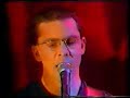 The Bats perform \"Never Say Goodbye\"