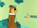 Yogi Bear 54-Ring-a-Ding Picnic Basket