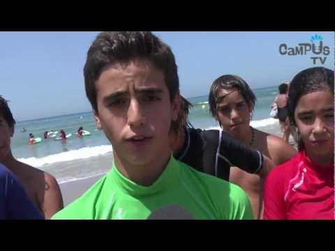 Practica surf en el Campus Náutico