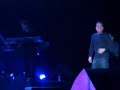 Roderick Paulate Coming Up On Stage, Has First Hug With Rick Astley
