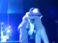 Roderick Paulate Coming Up On Stage, Has First Hug With Rick Astley