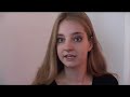 www.lisedelasalle-mozartprokofiev.com

� une jeune pianiste n�e pour jouer mozart [...] lise de la salle est clairement au seuil d'une grande carri�re. sa fra�cheur et sa vitalit� sont d�j� uniques. � gramophone

le nouveau r�cital de lise de la salle. un programme interpr�t� de nombreuses fois dans les salles les plus prestigieuses : londres, new york, hambourg, munich, berlin...
inclus : le fameux � montaigus et capulets � de rom�o et juliette, les variations sur � ah, vous dirai-je maman � et le rondo en la de mozart
bonus dvd : un documentaire de jean-philippe perrot, qui a suivi lise de la salle � cologne, nohant, lisbonne, la roque d'anth�ron...
un disque d�j� r�compens� par un gramophone editor's choice.

2 cd + 1 dvd na�ve
r�f. v5080

cd1
wolfgang amadeus mozart (1756-1791)
rondo en la majeur
sonata en r� majeur
variations sur 
