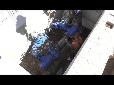 КП «Харківводоканал» проводить роботи по монтажу врізок регуляторів тиску води