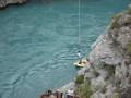 Gabriel saltando de bungy jump
