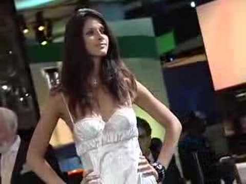 IAA Motor Show 07 beautiful girls