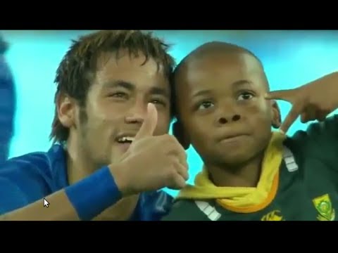 Little boy invades the field and embraces Neymar South Africa vs Brazil | 05 03 14