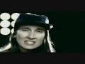 the second video from the aterciopelados album 