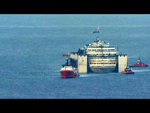 Costa Concordia nears final resting place