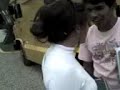 lo q hace un mujeriego jajajjaja