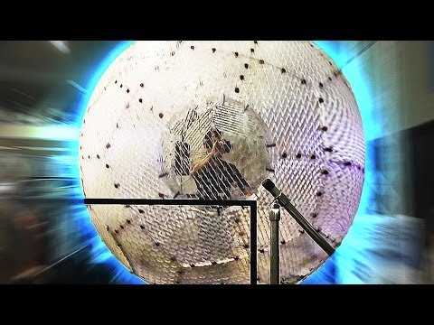 virtual - What is the Virtusphere and how does it work? Also, how does it compare to other 'virtual reality' devices such as the Omni Treadmill and the Oculus Rift? Om...