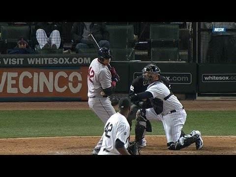 Video: Pierzynski catches ball while batting