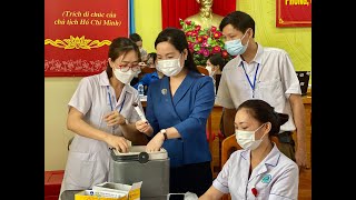 Lãnh đạo tỉnh kiểm tra công tác tiêm vắc xin phòng Covid-19 tại TP Uông Bí