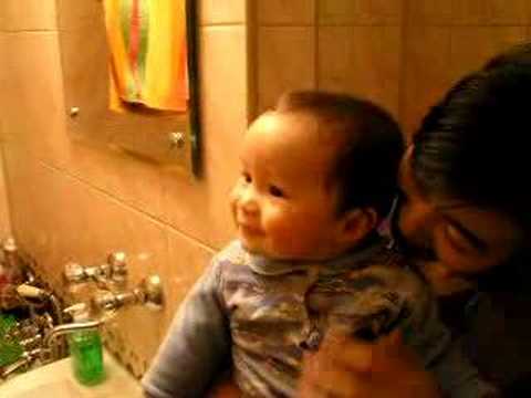 Laughing baby ... - YouTube