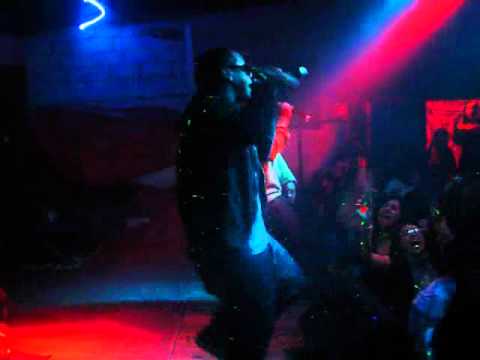 Fuego Ft Ricky Lindo  -  Una Vaina Loca @ Tentadero Bar, Ecuador (2011)