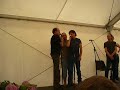 amicale interpr�tation par i muvrini � l'intention des fous chantants au fort vauban d'ales
