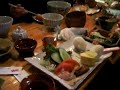 　ひなたはさしみが好き。　地鶏のさしみを、ととろ乃湯で食べた。