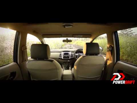 New Toyota Innova 2013: Interiors: PowerDrift New Toyota Innova 2013: Interiors: PowerDrift