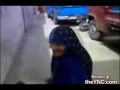 Funny Video Shows Amazing Granny Climbing a Wall