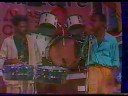 rare clip by dindo yogo and carlito lassa, accompanied by mbonda africa, the orchestra of johnny bokelo. from zairean television.

more info on http://wrldsrv.blogspot.com/