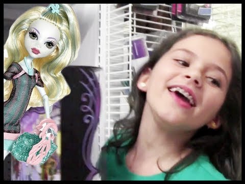 Hunting - Another awesome family vlog! This week ... We go doll hunting again and see a crazy crop duster on our way there! We also share a lazy day at home with us. h...