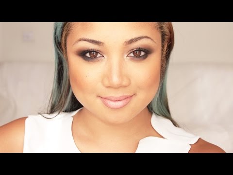 Simple Sexy Smokey Eyes