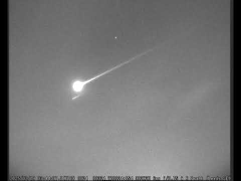 Re-entry of Falcon 9 upper stage - 2025 Feb 19 - from UK uploaded by Alex Pratt