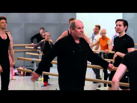 Getting ready for the show - The Finnish National Ballet