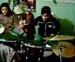 Peque tocando la bata