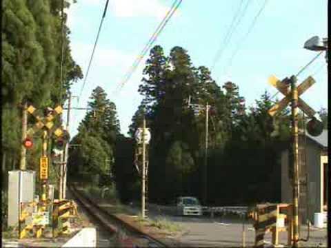 踏切風景－三岐鉄道北勢線（旧近鉄）麻生田→阿下喜踏切２００８年７月２７日撮影