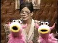 sandra bullock is a shrink, kermit has a problem.