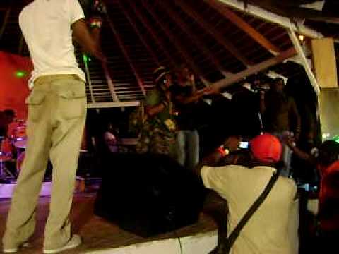 VillageRasta - l'anniversaire de bob marley au village rasta vridi.