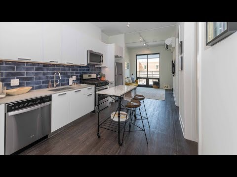 An Old Town 2-bedroom model with a terrace at 1435 North Wells An Old Town 2-bedroom model with a terrace at 1435 North Wells