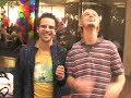 this week stu stone bumps into aaron carter at the kids choice awards.

www.tsmland.com