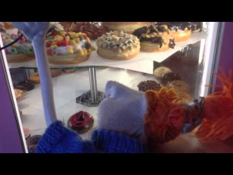 oregon - Always a lover of anything sweet, Lolly made a pilgramage to Voodoo Doughnuts in Portland, Oregon recently. Here's some video from her visit. ©2013 Leslie Ca...
