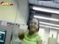 EXTREMELY FUNNY SCARED GIRL THAT FREAKS OUT !